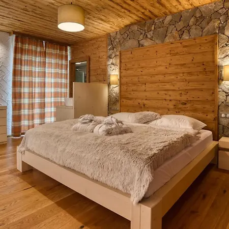 Chalet Snow